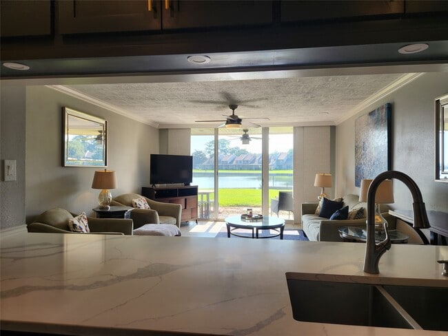 Photo - 12600 Melville Dr Unit 123