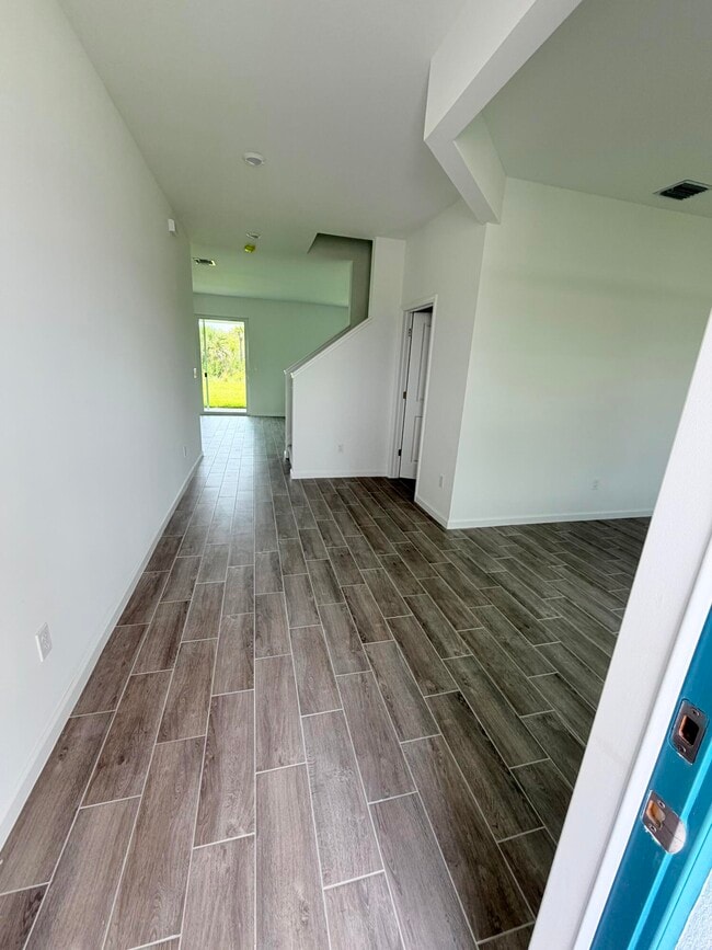 Photo - 2907 Spanish Cedar Pl