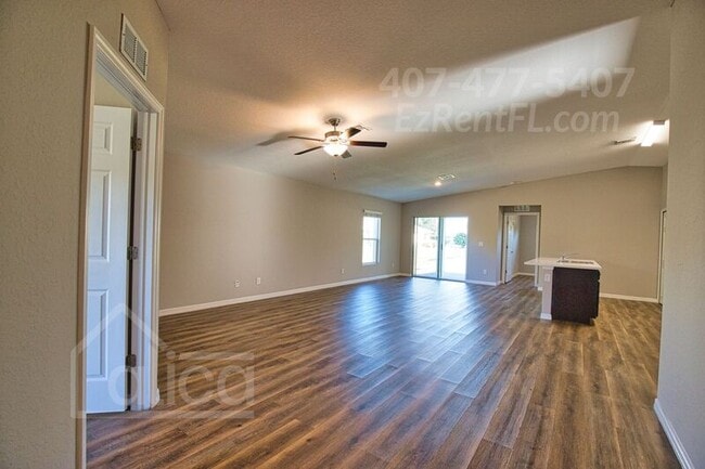 Photo - 121 Parish Dr