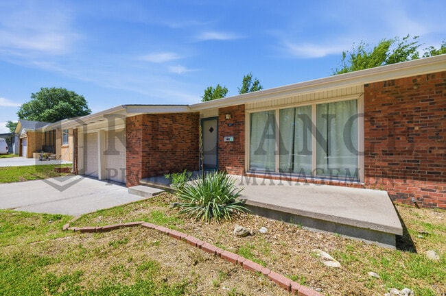 Photo - 6216 E Orme St
