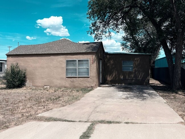 Building Photo - 1234 N Abilene Ave