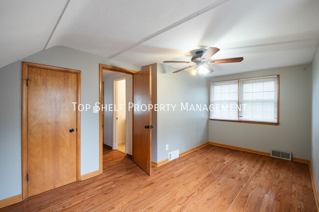 Photo - 3609 56th St