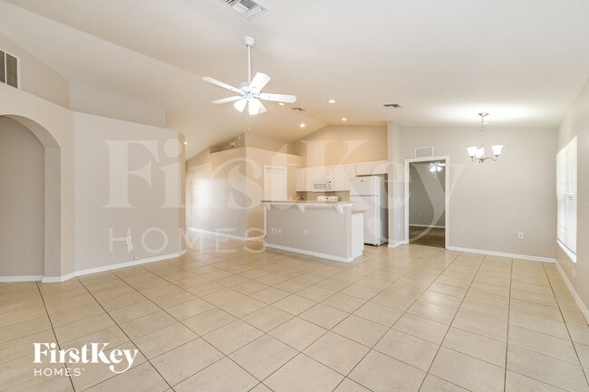 Photo - 2112 NE 14th Ave