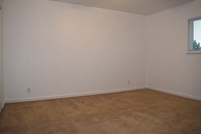 Photo - 2586 S Whitney Blvd