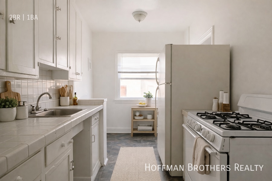 Photo - 1623 Mariposa Ave Unit 100