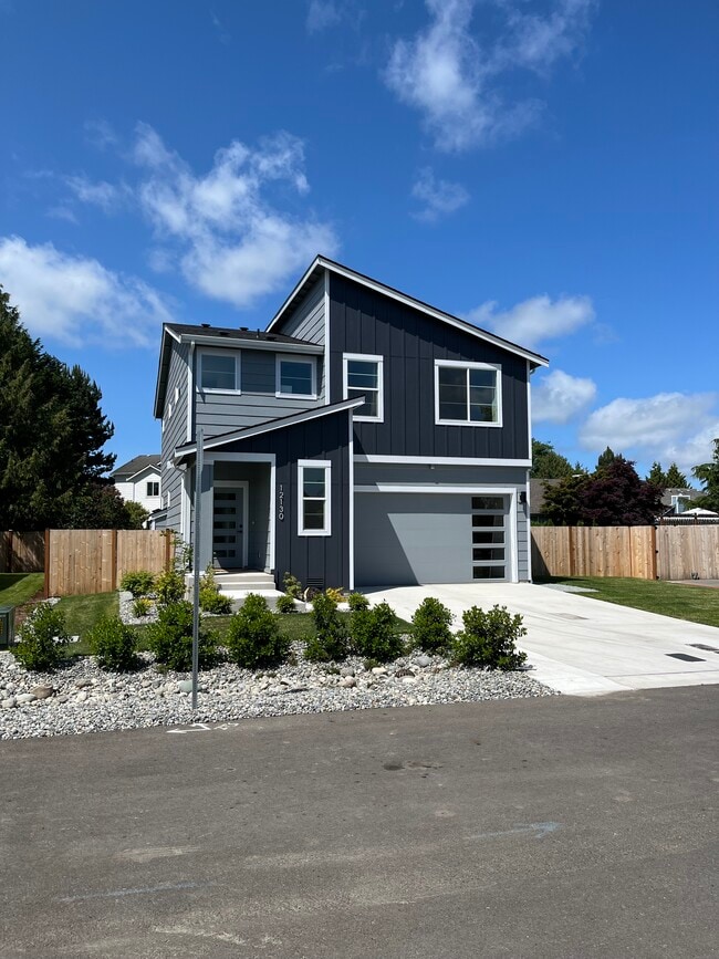 Building Photo - 12130 Bay Heights Pl Rental