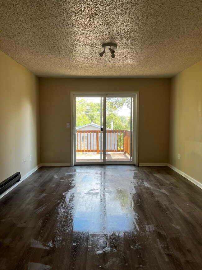 Building Photo - 750 S 4th St Unit 3 Rental