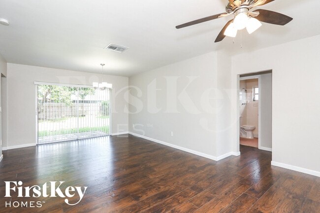 Photo - 16025 SW 99th Ave