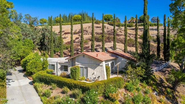 Photo - 32355 Saddle Mountain Dr