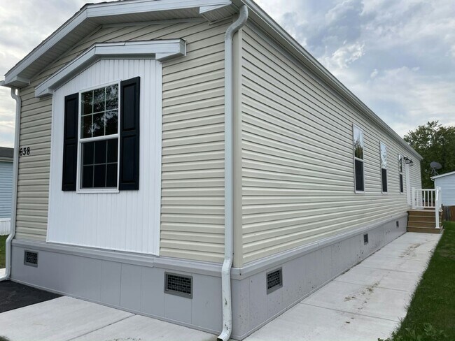 Photo - 638 Birchwood Dr