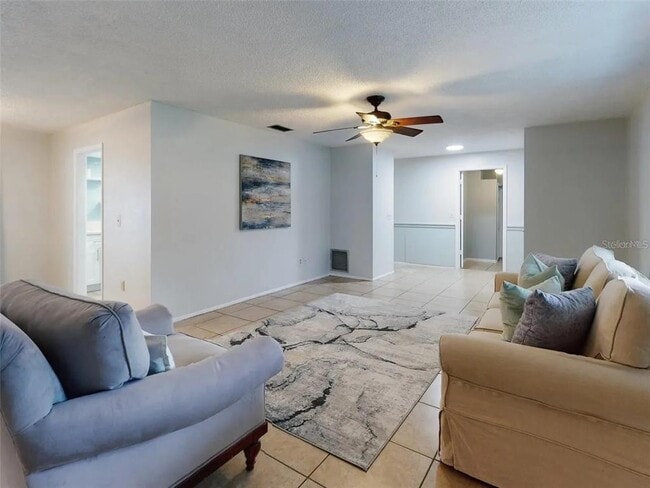 Photo - 1836 Plumtree Dr