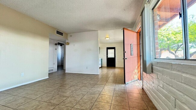 Photo - 3421 E Monte Vista Dr