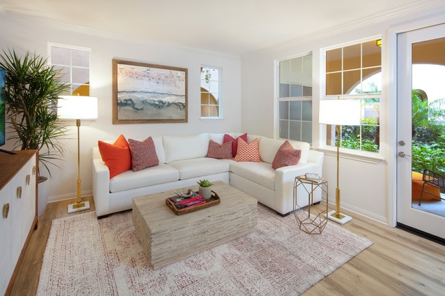 Anacapa Apartment Homes