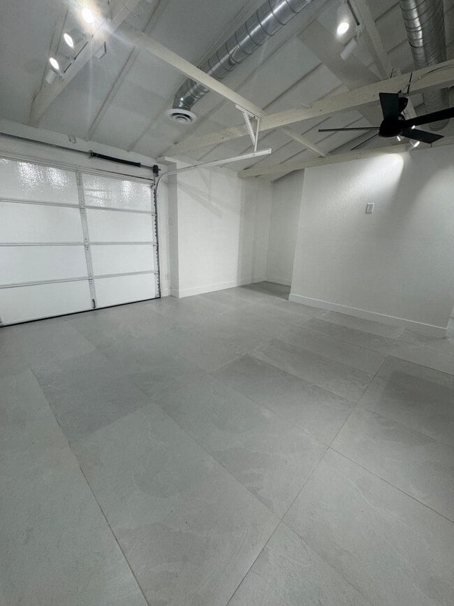 Photo - 800 Canosa Ave Unit 2