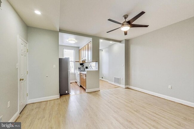 Building Photo - 1248 Maryland Ave NE