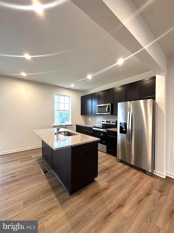 Photo - 93 Stafford Pl