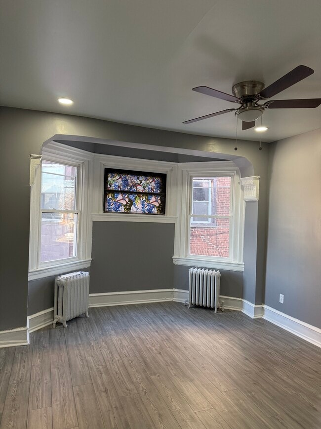 Photo - 5719 N Park Ave Unit 2ndflapt