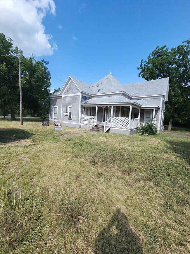 Building Photo - Affordable 3-bedroom, 2-bathroom Rental
