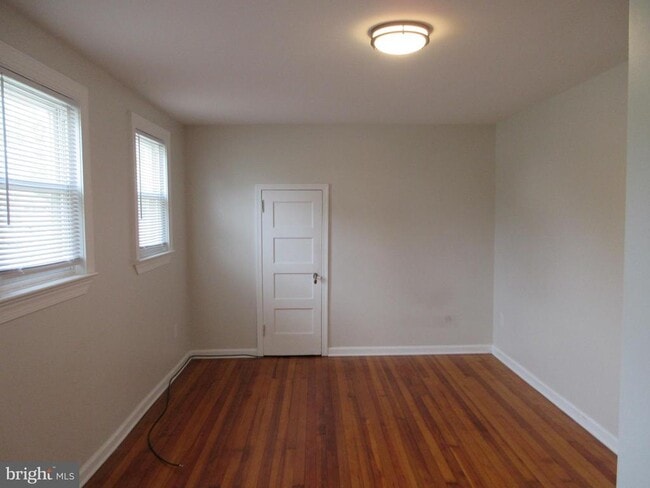 Building Photo - 14 Franklin Ave Rental