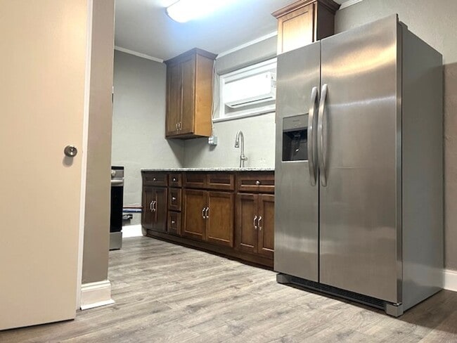 Building Photo - 112 Circle Hill Dr Unit 1