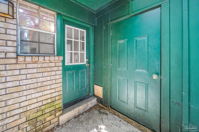 Photo - 2107 Langley Ave