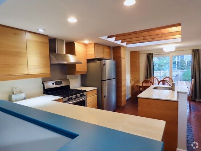 Building Photo - 20 Donnell St Unit 20 Rental