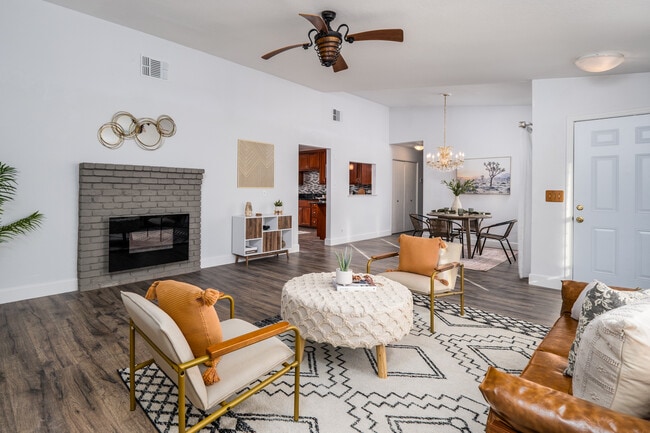 Photo - 1202 Kaseberg Cir