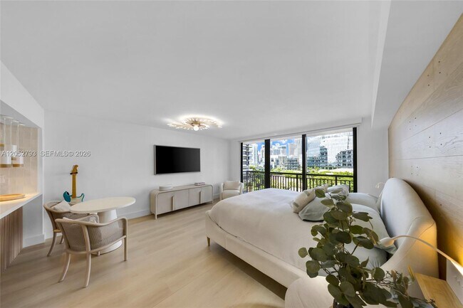 Photo - 540 Brickell Key Dr Unit 809