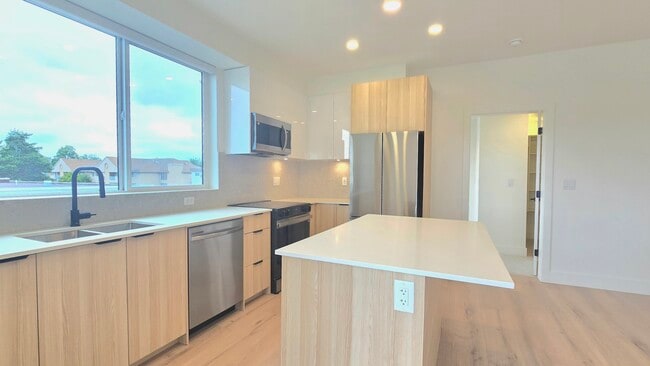 Photo - 20769 Fraser Hwy Unit 332