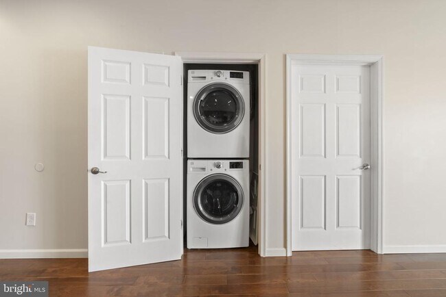 Photo - 118-20 Richmond St Unit 2F