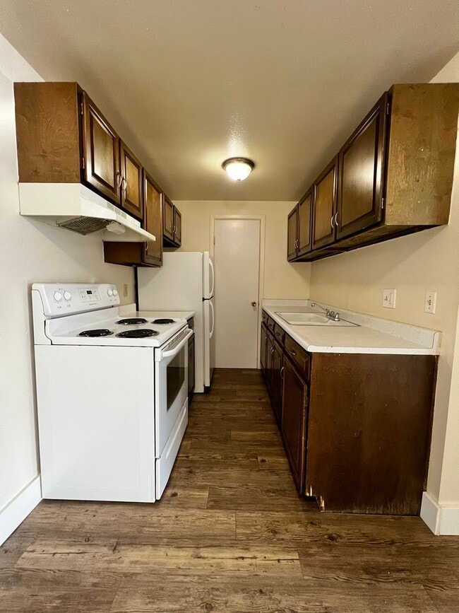 Building Photo - Robertson1001 (KC-DT) Unit A7