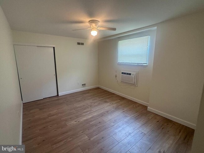 Photo - 2031 Beyer Ave