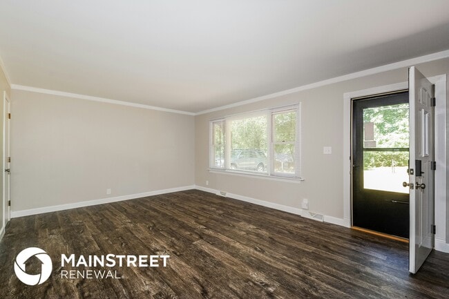 Photo - 4312 Oakcrest Dr