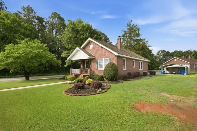 Photo - 108 Cullum St