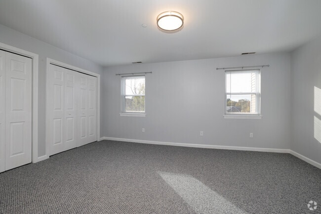3BR, 1.5BA - 2,000SF - Bedroom