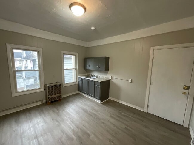 Photo - 6807 Worley Ave Unidad 6807 Worley Avenue - 4