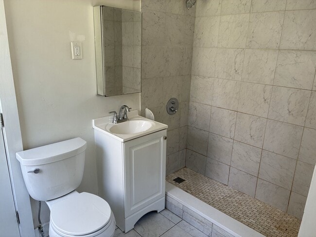 Photo - 32 Park Vale Ave Unit 3