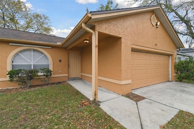 Photo - 1041 Heron Ct