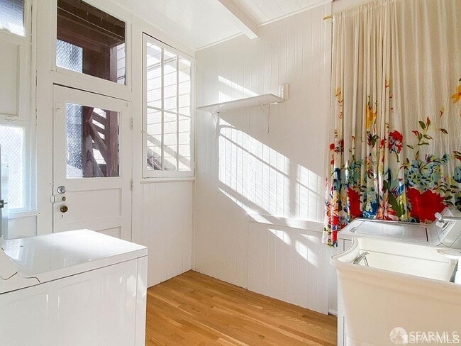 Photo - 527 Union St