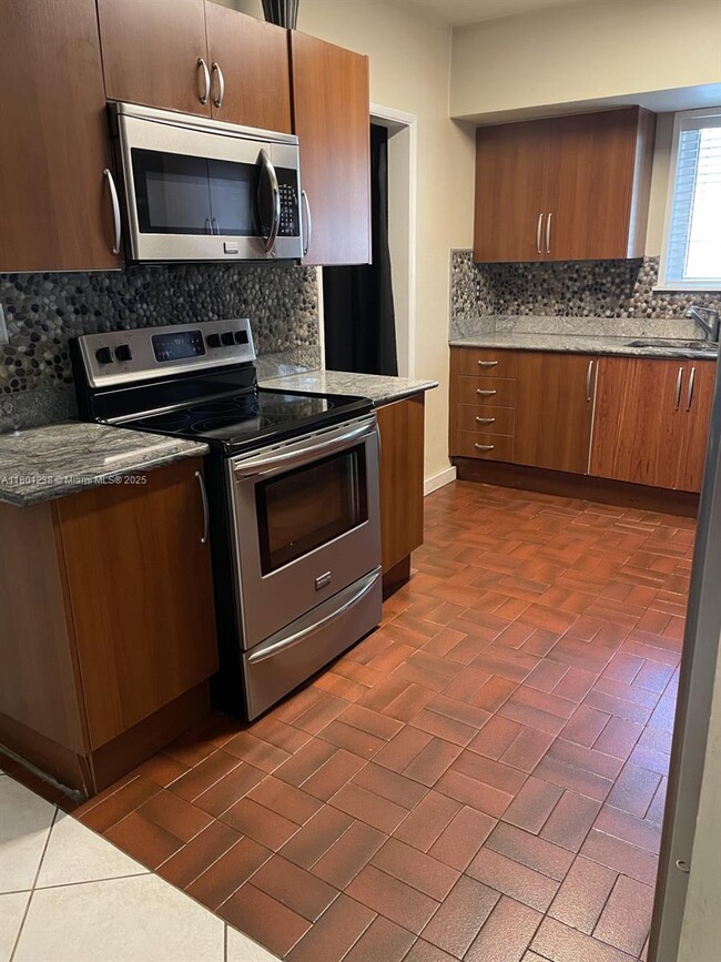 Photo - 14825 NE 9th Ct