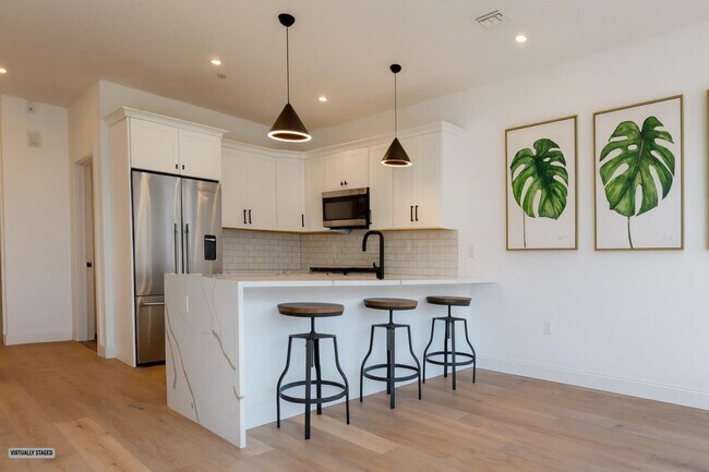 Photo - 580 Palisade Ave Unit 203