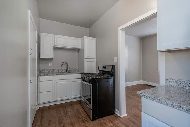 Photo - Remodeled 1 bedroom with fenced backyard