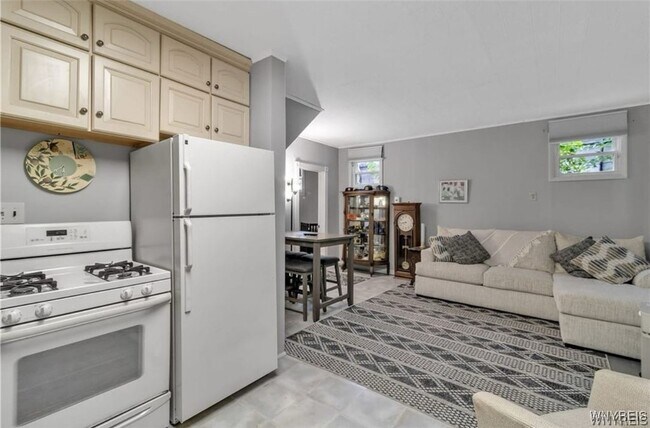 Photo - 2287 Niagara St