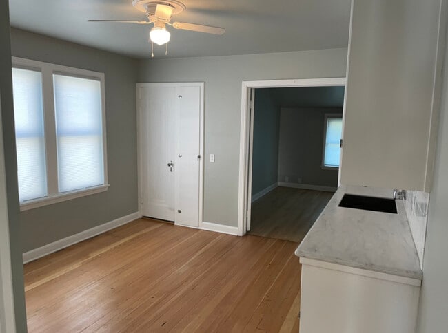 Cocina - 1324 S 76th St