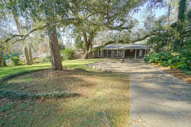 Photo - Cozy 3/2 Single Family Home