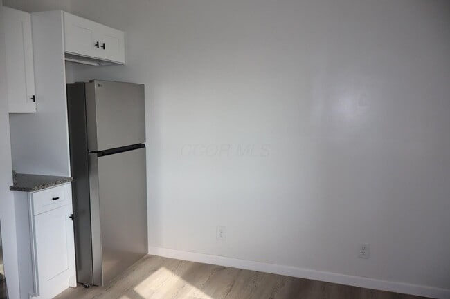 Photo - 2233 Groveport Rd