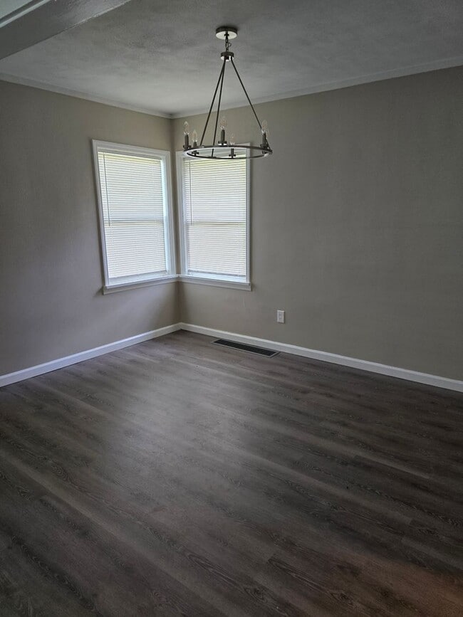 Photo - 641 N 38th St