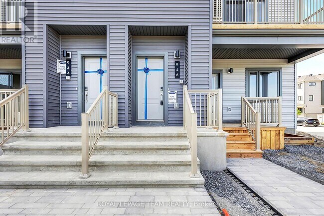Photo - 946 Chapman Mills Dr