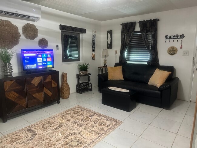 Photo - 22526 Old Dixie Hwy Unit Bougainvillea Cottage