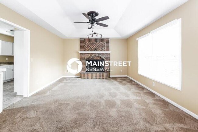 3 Bedroom Pet-Friendly Home in Raymore, MO with Main Street Renewal